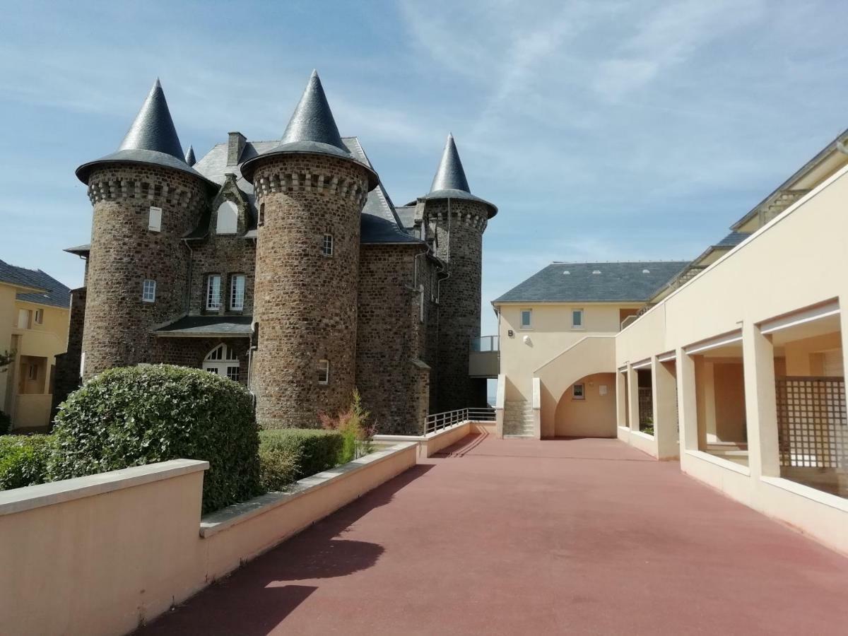 Les Terrasses Du Chateau Barneville-Carteret Exterior foto